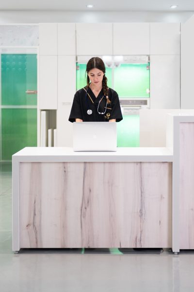 071-01-CASCO-Pet-WVC-2025