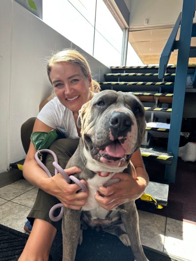 009-02-CASCO-Pet-Tori-Williams