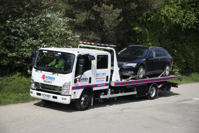 042-03-Isuzu-Truck-Fourwinds-Garage