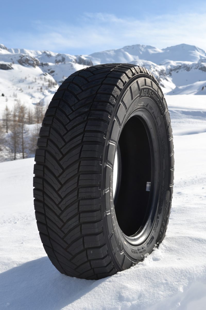 michelin-launches-agilis-crossclimate-van-and-light-truck-tyre-for-safe