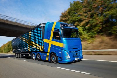 012-01-Michelin-Volvo-FH-record