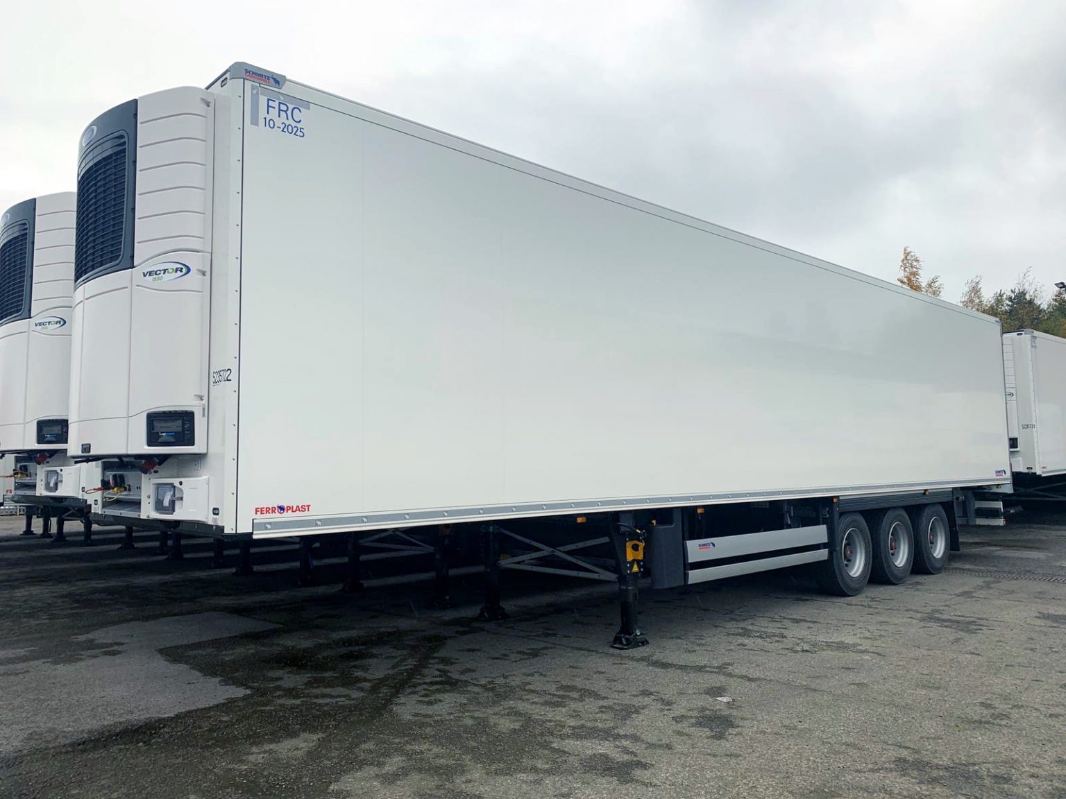 303 01 Schmitz Cargobull DMC Trailers Schmitz Cargobull