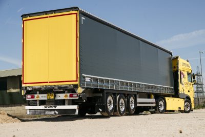 365-03-Schmitz-Cargobull-Uptons-Transport-Services