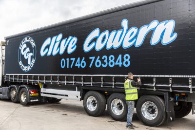 454-03-Schmitz-Cargobull-Clive-Cowern